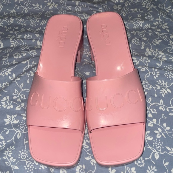 Gucci Heels - Picture 2 of 7